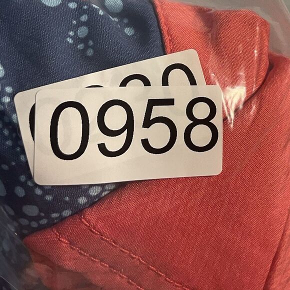 VINEYARD VINES MENS BOARD SHORTS MEDIUM PINK BLUE SWIM TRUNKS BEACH CASUAL DAY - Picture 8 of 9